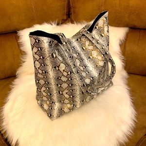 Sak’s Fifth Avenue Tote